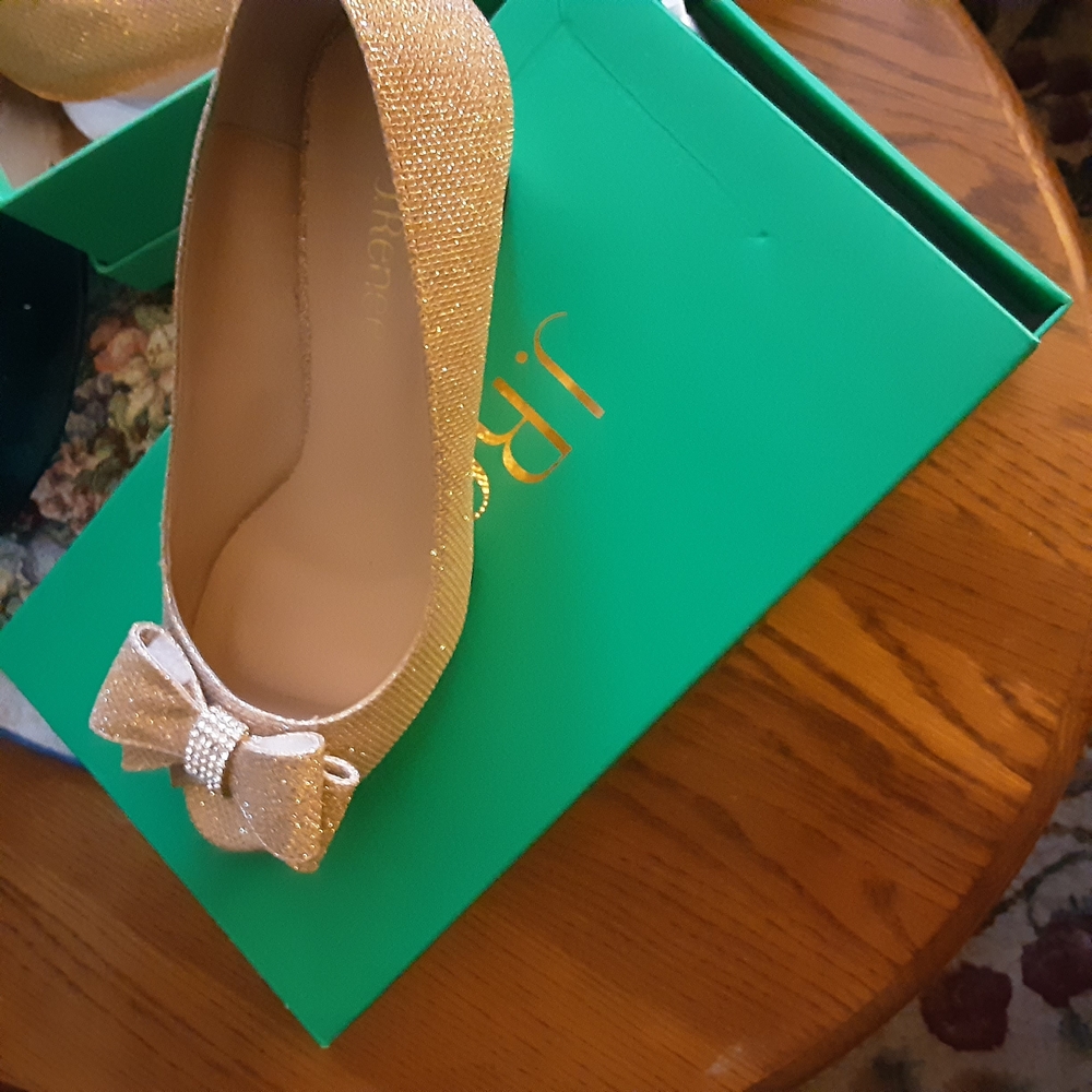 J.Renee Gold Women's Shoes with Bow Sz 11W - Picture 4 of 4